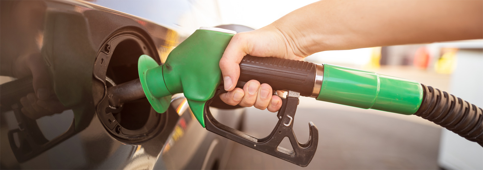 Business fleet card system showcasing efficient fuel card management with discount access, purchase controls, driver monitoring, usage analytics, and seamless integration for improved reporting and fleet fuel card solutions.