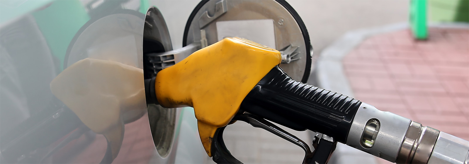 Fleet fuel cards offering savings, convenience, and security for fleet management, enabling businesses to control fuel purchases, monitor driver usage, and integrate tracking of expenses and transactions across multiple stations.